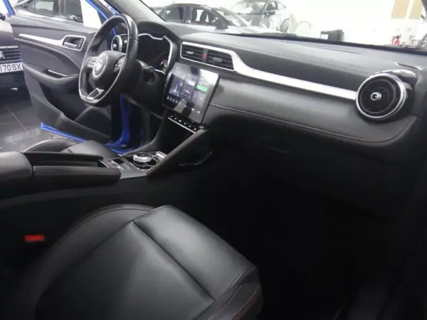 MG ZS 2022 - 20900 EUR, 68000 km - AUTO.MOTO.pt - 68000km - foto 22 de 36