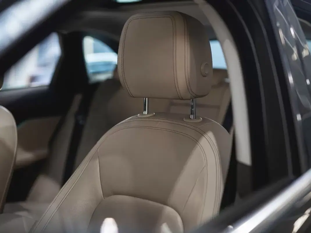 Jaguar F-Pace 2018 - 21490 EUR, 97465 km - 97465km - foto 25 de 26