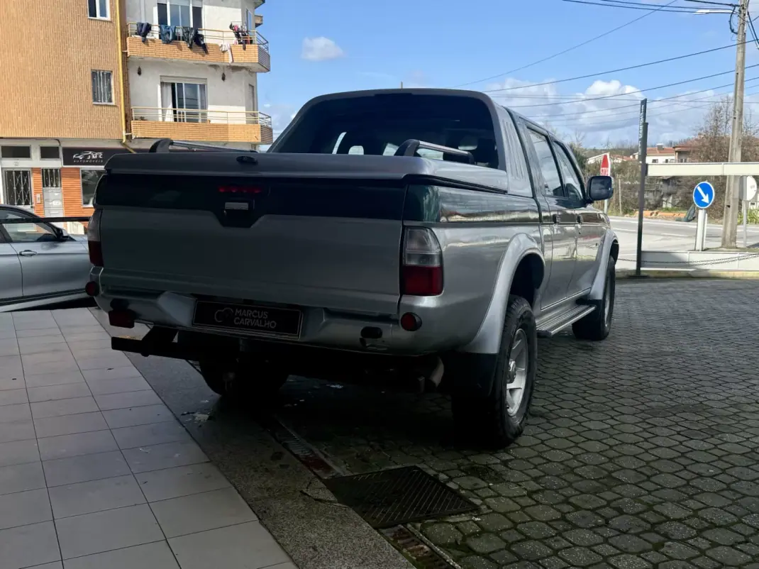 Mitsubishi L200 2002 - 13490 EUR, 214000 km - AUTO.MOTO.pt - 214000km - foto 5 de 11