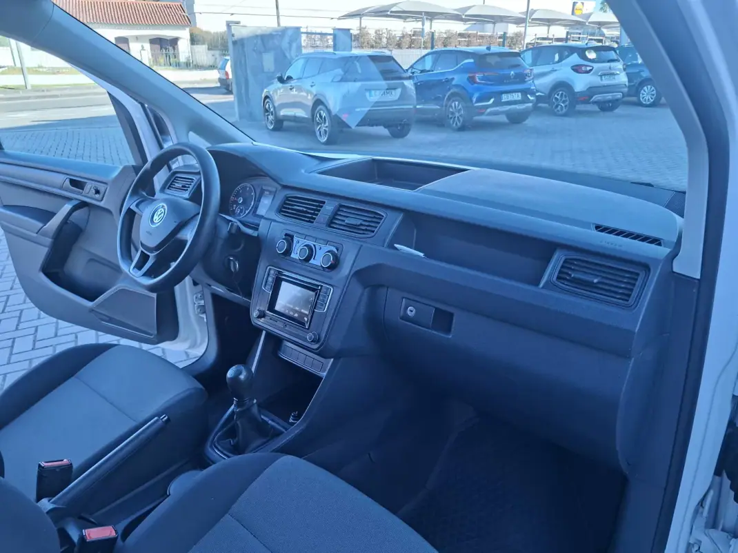 VW Caddy 2018 - 11500 EUR, 199100 km - 199100km - foto 18 de 18