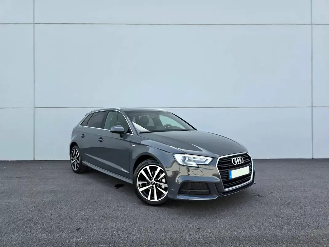 Audi A3 Sportback 2019 - 17500 EUR, 81000 km - AUTO.MOTO.pt - 81000km - foto 5 de 33