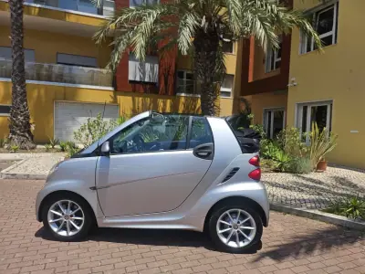 Smart Fortwo Cabrio 2014 - 7980 EUR, 110000 km - AUTO.MOTO.pt - 110000km - foto 7 de 8