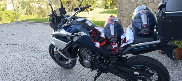 CFMOTO 800MT Sport 2025 Petrol — 1 600 km · Braga CFMOTO 800MT Sport 2025 Petrol