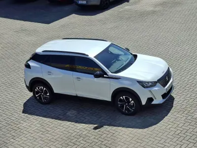 Peugeot 2008 2022 - 16750 EUR, 42500 km - AUTO.MOTO.pt - 42500km - foto 13 de 28