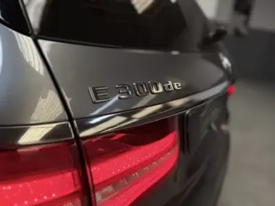 Mercedes-Benz E 300 2019 - 25750 EUR, 235639 km - AUTO.MOTO.pt - 235639km - foto 19 de 20