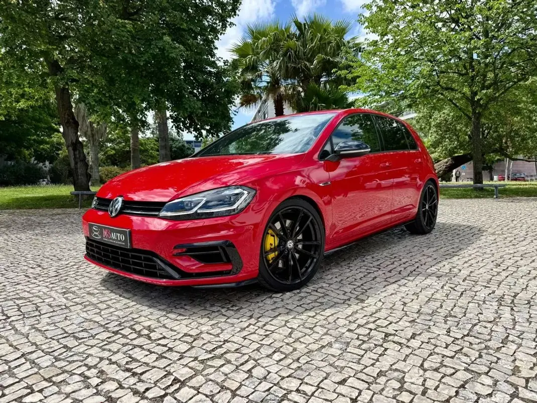 Volkswagen Golf 2019 - 32990 EUR, 72300 km - AUTO.MOTO.pt - 72300km - foto 1 de 40