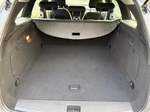 Opel Astra Sports Tourer 2019 - 11900 EUR, 128400 km - AUTO.MOTO.pt - 128400km - foto 10 de 10