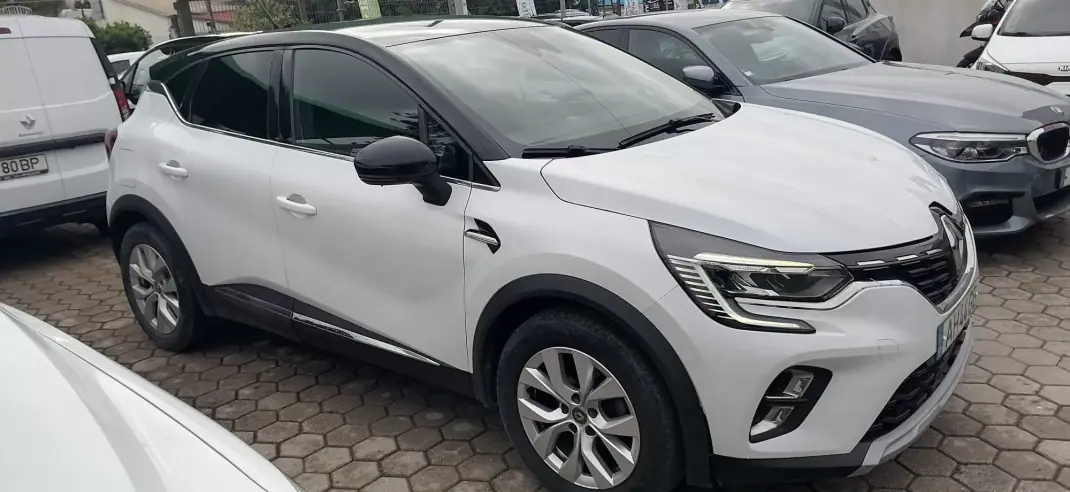 Renault Captur 2021 - 16900 EUR, 98000 km - AUTO.MOTO.pt - 98000km - foto 3 de 9
