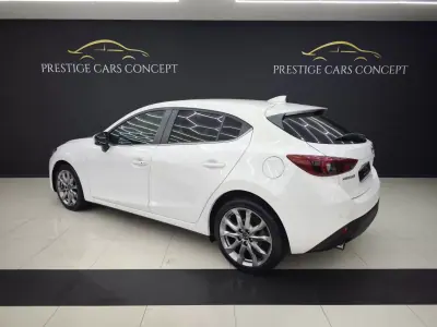 Mazda 3 2016 - 12450 EUR, 207205 km - AUTO.MOTO.pt - 207205km - foto 5 de 40