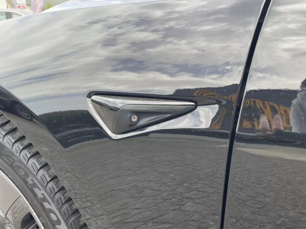 Tesla Model 3 2019 - 22995 EUR, 126801 km - AUTO.MOTO.pt - 126801km - foto 26 de 40