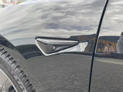 Tesla Model 3 2019 - 22995 EUR, 126801 km - AUTO.MOTO.pt - 126801km - foto 26 de 40