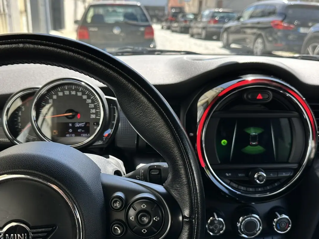 MINI Cooper 2018 - 18500 EUR, 48000 km - AUTO.MOTO.pt - 48000km - foto 14 de 28
