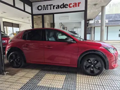 Peugeot e-208 2022 - 18999 EUR, 14864 km - AUTO.MOTO.pt - 14864km - foto 16 de 38