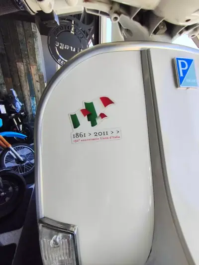 Piaggio Vespa 2013 - 5450 EUR, 9000 km - AUTO.MOTO.pt - 9000km - foto 5 de 6