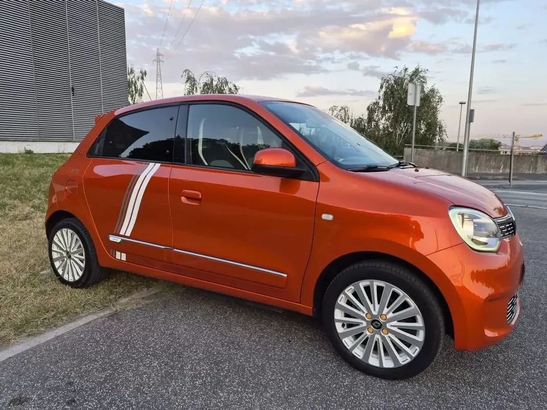 Renault Twingo 2021 - 13499 EUR, 55410 km - AUTO.MOTO.pt - 55410km - foto 14 de 32