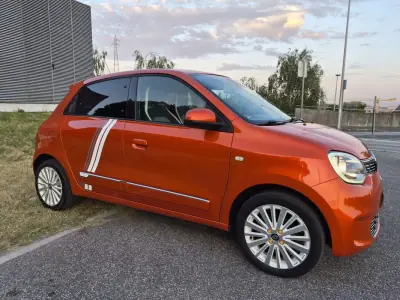 Renault Twingo 2021 - 13499 EUR, 55410 km - AUTO.MOTO.pt - 55410km - foto 14 de 32