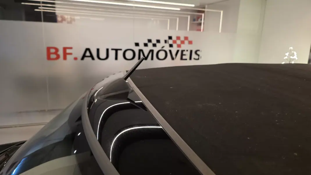 MINI Cooper 2010 - 9900 EUR, 144067 km - AUTO.MOTO.pt - 144067km - foto 24 de 56