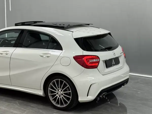Mercedes-Benz A 180 2015 - 18990 EUR, 117000 km - AUTO.MOTO.pt - 117000km - foto 16 de 36