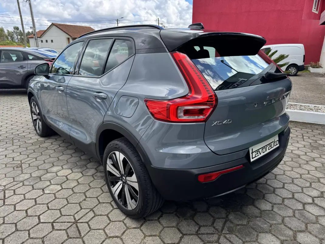 Volvo XC 40 2023 - 28500 EUR, 58000 km - AUTO.MOTO.pt - 58000km - foto 6 de 38