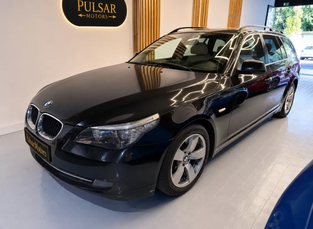 BMW 520 2009 - 10900 EUR, 274490 km - 274490km - foto 3 de 8