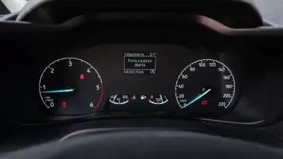 Ford Transit Connect 2022 - 18999 EUR, 62000 km - AUTO.MOTO.pt - 62000km - foto 10 de 19