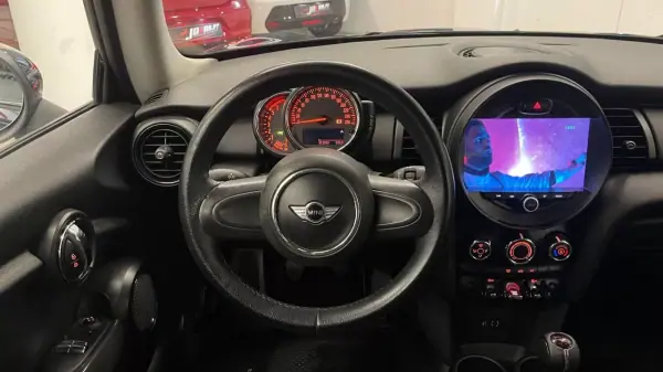 MINI One 2014 - 10990 EUR, 229990 km - AUTO.MOTO.pt - 229990km - foto 34 de 36