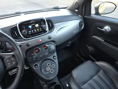 Abarth 595 2018 - 19750 EUR, 60400 km - AUTO.MOTO.pt - 60400km - foto 14 de 40