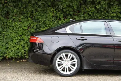 Jaguar XE 2015 - 16500 EUR, 149000 km - foto 4 de 20