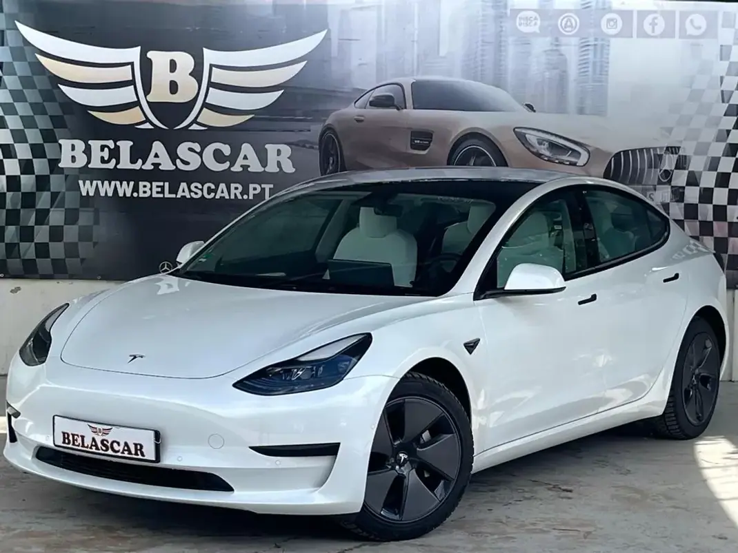 Tesla Model 3 2022 - 28500 EUR, 49000 km - AUTO.MOTO.pt - 49000km - foto 1 de 13