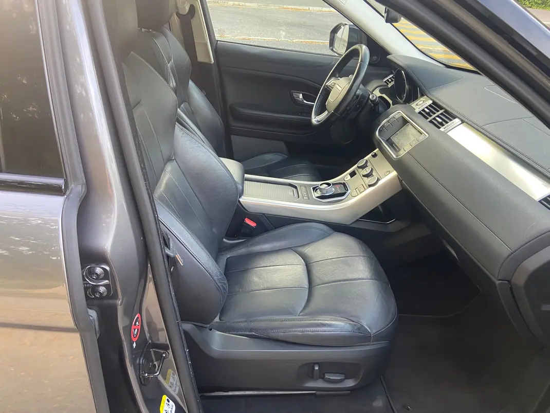 Land Rover Range Rover Evoque 2016 - 18000 EUR, 186000 km - 186000km - foto 4 de 4