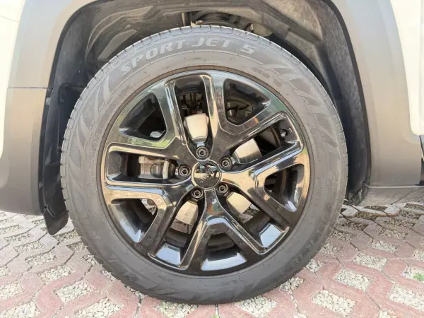 Jeep Renegade 2019 - 19800 EUR, 23341 km - AUTO.MOTO.pt - 23341km - foto 16 de 16