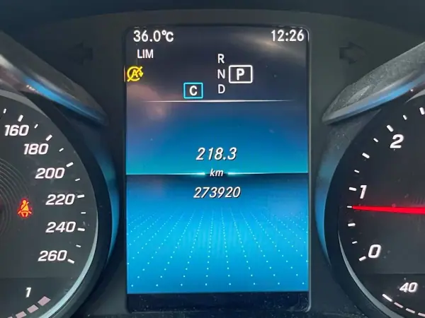 Mercedes-Benz C 220 2020 - 23990 EUR, 273920 km - AUTO.MOTO.pt - 273920km - foto 21 de 22