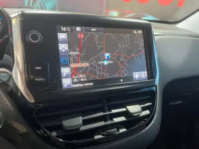 Peugeot 2008 2015 - 8500 EUR, 166000 km - AUTO.MOTO.pt - 166000km - foto 24 de 44