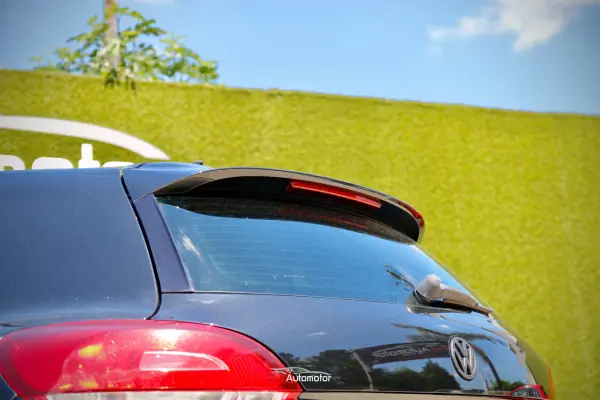 Volkswagen Scirocco 2010 - 12990 EUR, 255000 km - AUTO.MOTO.pt - 255000km - foto 10 de 36