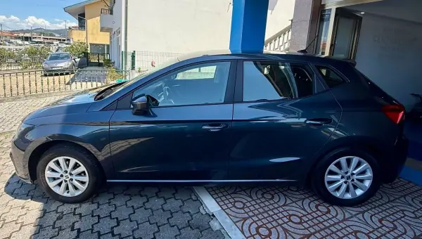 SEAT Ibiza 2023 - 14950 EUR, 74000 km - AUTO.MOTO.pt - 74000km - foto 6 de 25