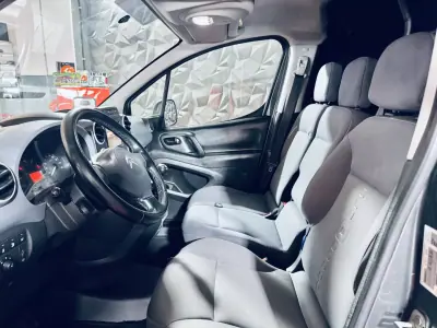 Citroën BERLINGO 1.6 BLUE HDI (Fibrada) 3L 100 CV 2015 - 6990 EUR, 257315 km - AUTO.MOTO.pt - 257315km - foto 25 de 27