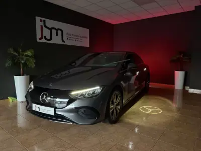 Mercedes-Benz EQE 2025 — foto 3 de 14