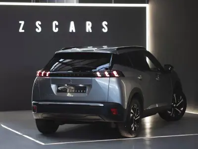 Peugeot e-2008 2023 - 20750 EUR, 50011 km - AUTO.MOTO.pt - 50011km - foto 5 de 21