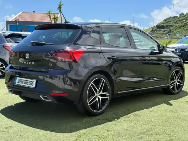 SEAT Ibiza 2019 - 17990 EUR, 93681 km - AUTO.MOTO.pt - 93681km - foto 6 de 19