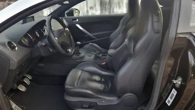 Peugeot RCZ 2011 - 13500 EUR, 94000 km - AUTO.MOTO.pt - 94000km - foto 5 de 19