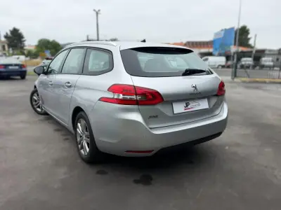 Peugeot 308 SW 2015 - 9750 EUR, 140800 km - AUTO.MOTO.pt - 140800km - foto 9 de 19