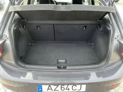 Volkswagen Polo 2023 - 18750 EUR, 44308 km - AUTO.MOTO.pt - 44308km - foto 6 de 11