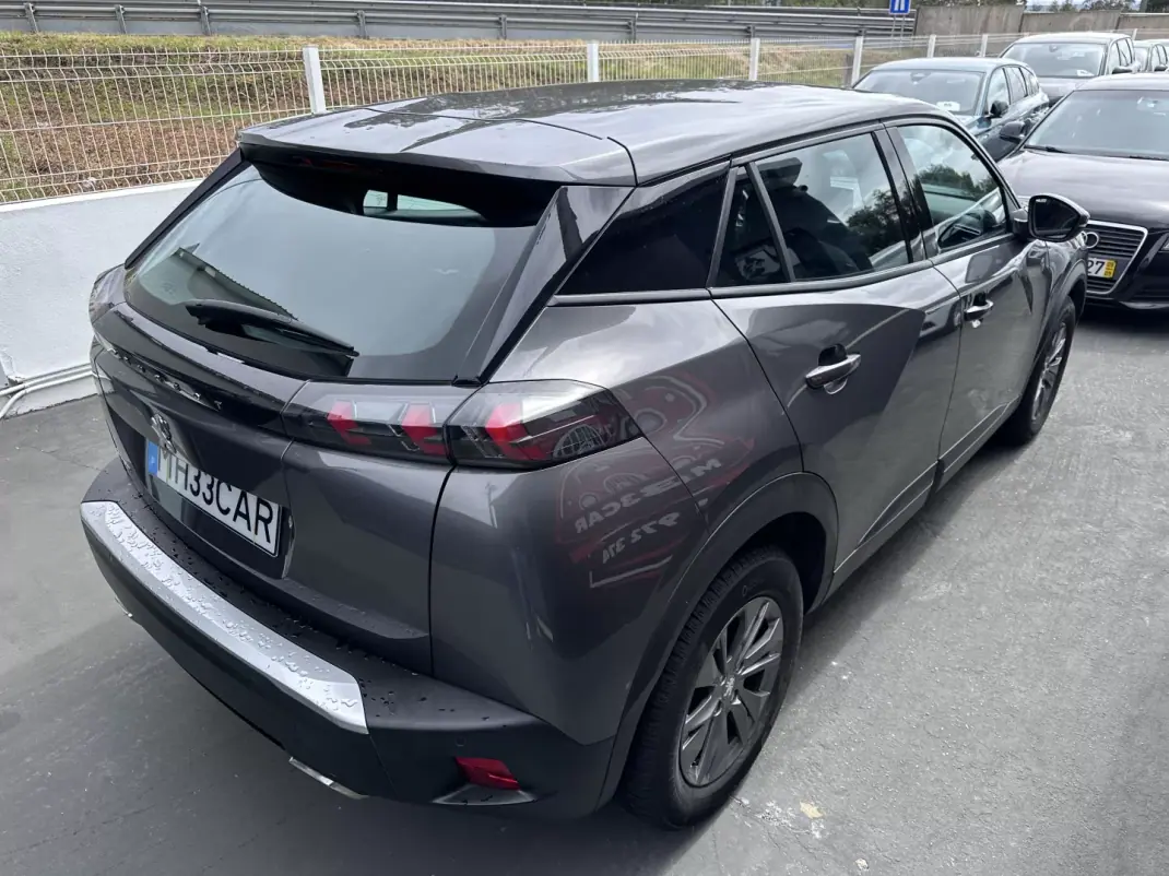 Peugeot 2008 2021 - 14900 EUR, 180000 km - AUTO.MOTO.pt - 180000km - foto 11 de 43