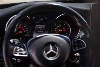 Mercedes-Benz C 220 2014 - 11750 EUR, 324000 km - 324000km - foto 12 de 15
