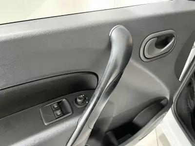 Renault Kangoo 2020 - 16800 EUR, 12073 km - AUTO.MOTO.pt - 12073km - foto 19 de 20
