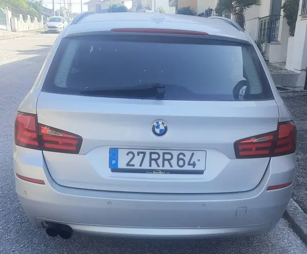 BMW 520 2011 - 11000 EUR, 315000 km - AUTO.MOTO.pt - 315000km - foto 6 de 6