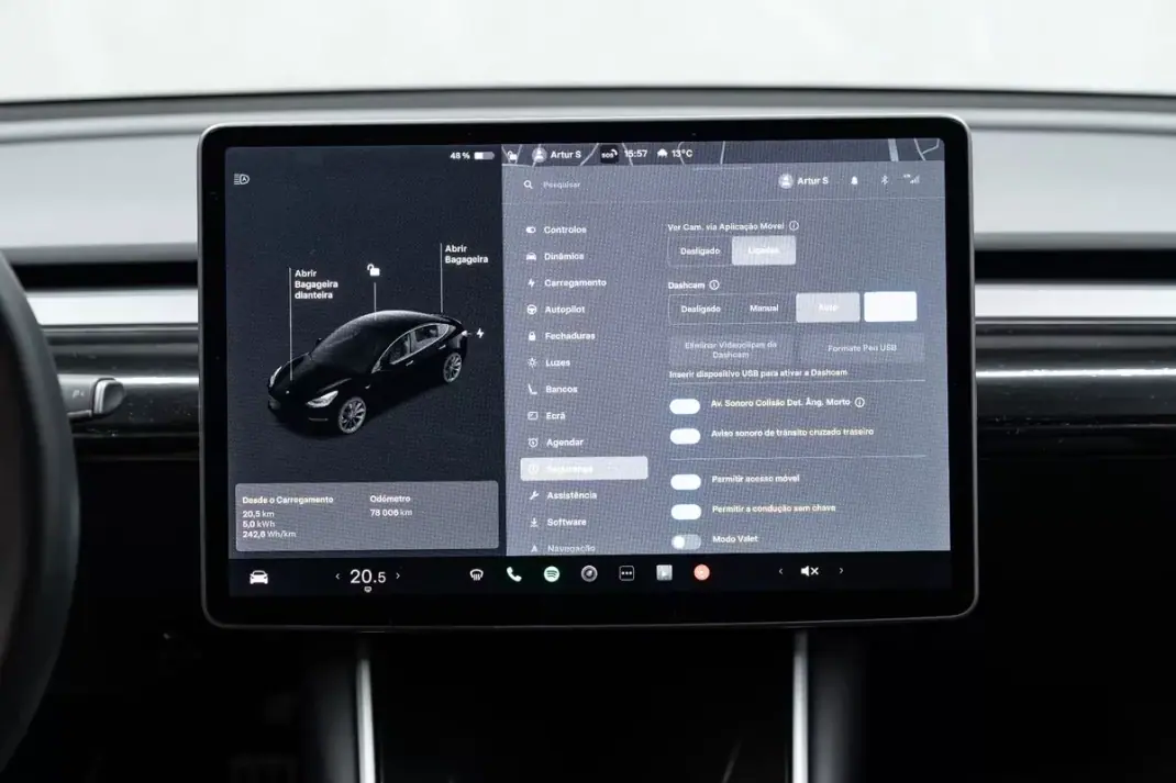 Tesla Model 3 2020 - 30950 EUR, 78000 km - AUTO.MOTO.pt - 78000km - foto 36 de 46