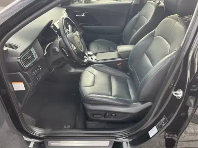 Kia e-Niro 2019 - 19995 EUR, 77841 km - AUTO.MOTO.pt - 77841km - foto 40 de 47