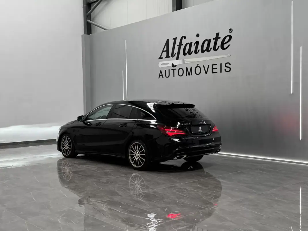 Mercedes-Benz CLA 220 2016 - 19890 EUR, 212000 km - AUTO.MOTO.pt - 212000km - foto 4 de 23