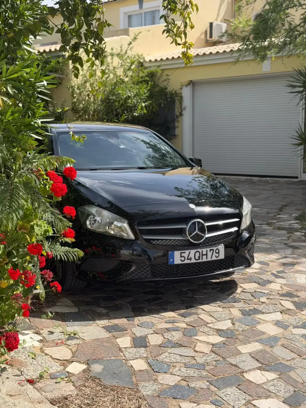 Mercedes-Benz A 160 2015 - 16900 EUR, 122877 km - AUTO.MOTO.pt - 122877km - foto 1 de 8